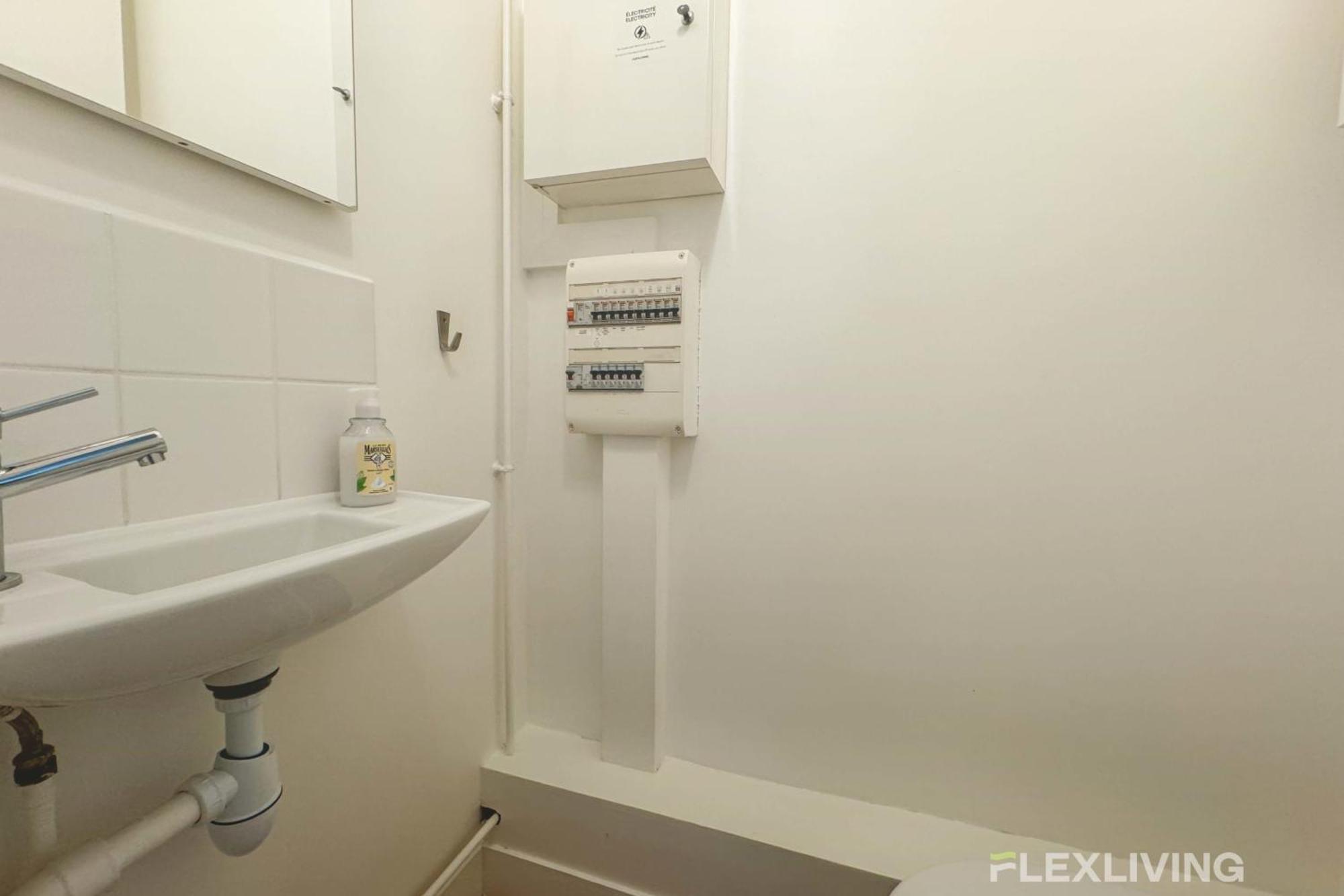 Flexliving - - Augereau *